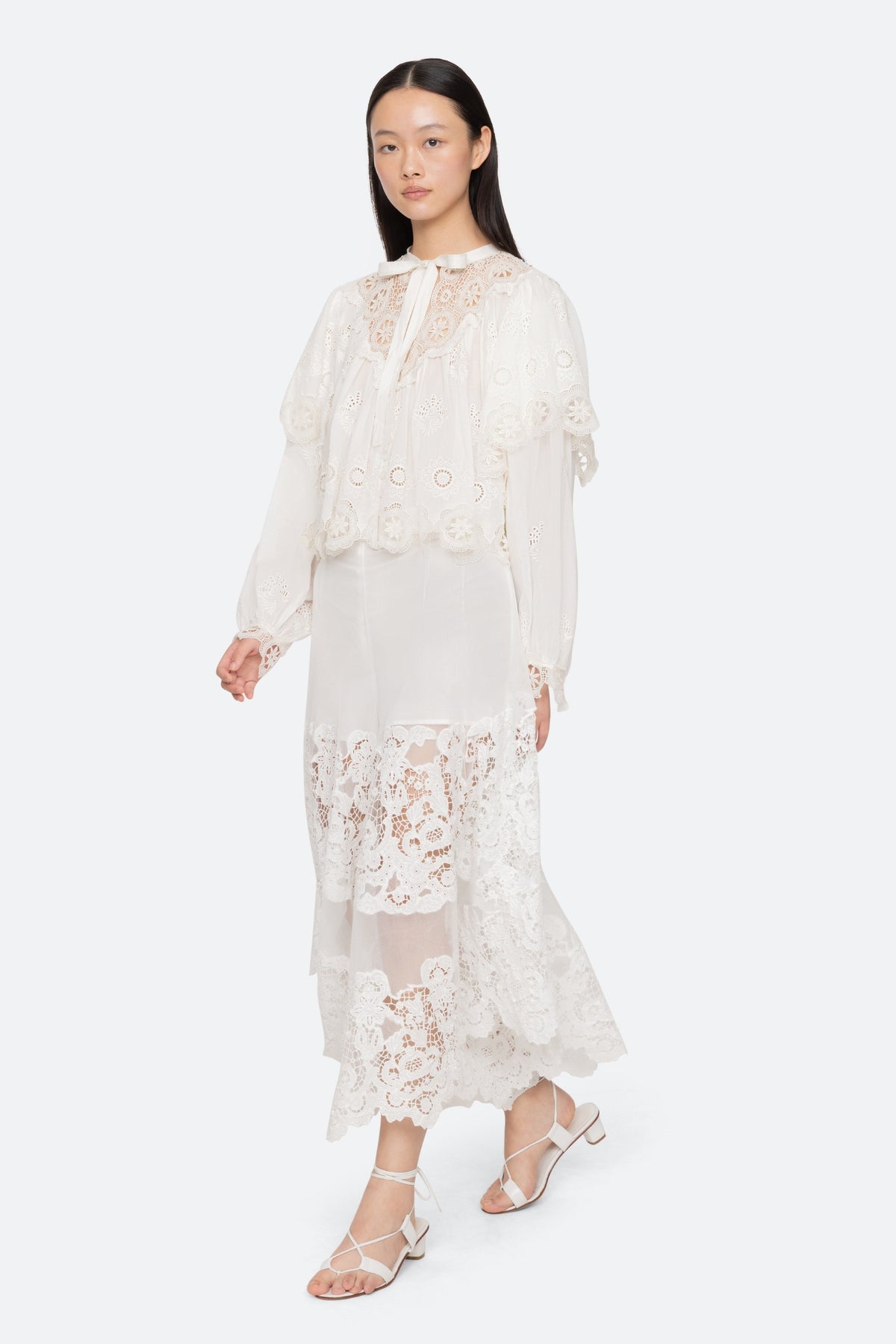 SOFIA EMBROIDERY L/SLV TOP (D1)