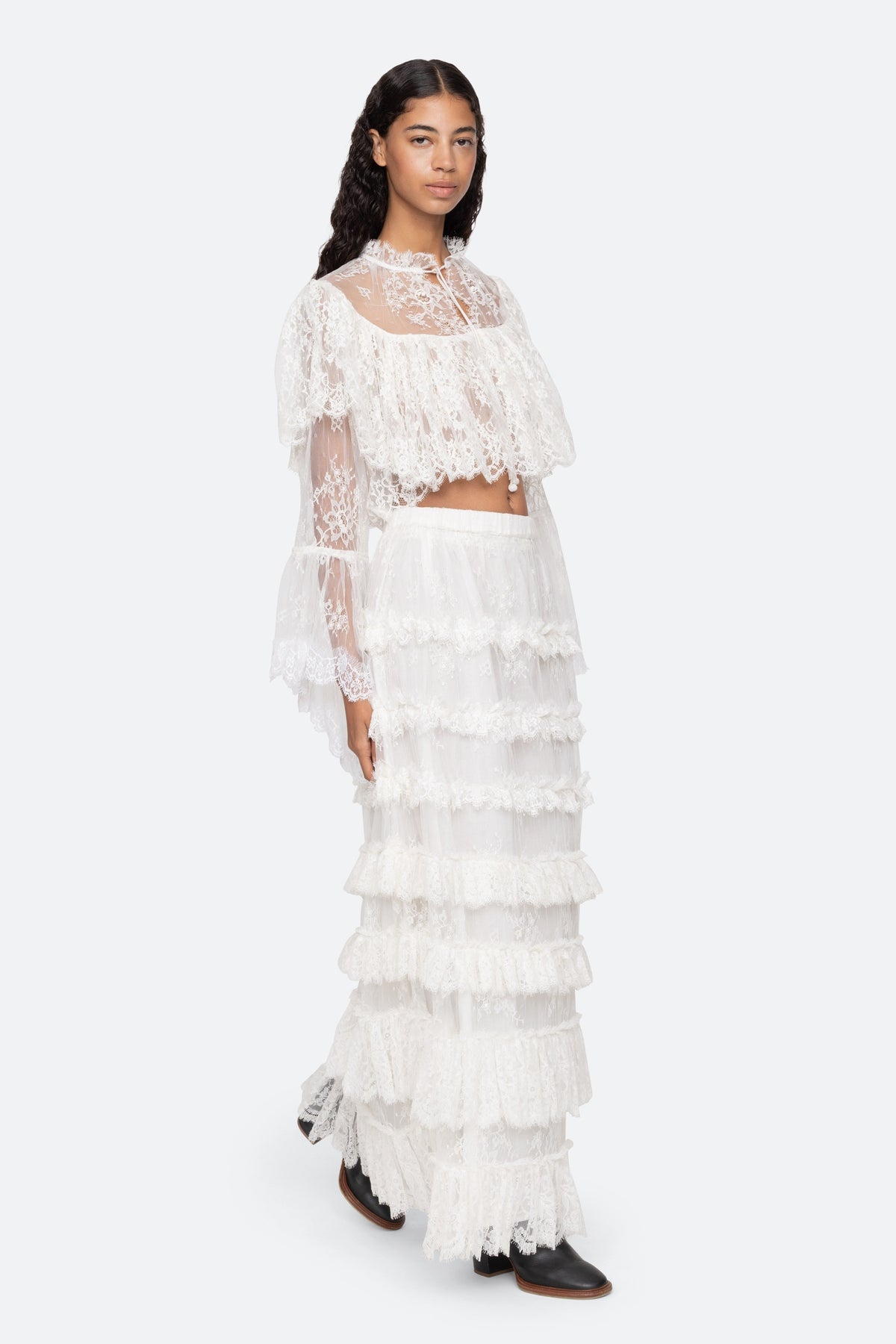 HOLDEN LACE SKIRT (D2)