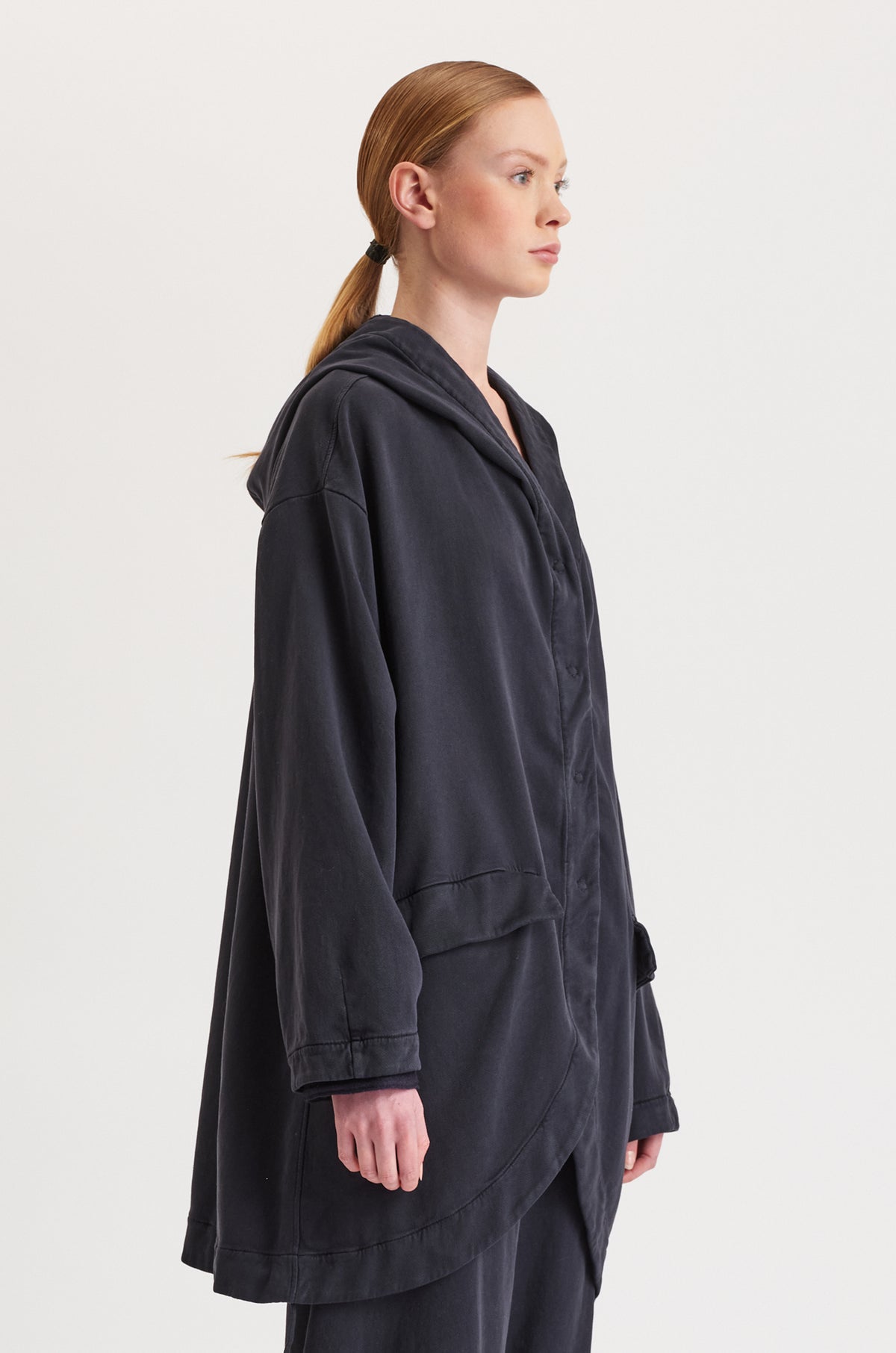 TRANSIT OVERSIZED LONG HOODED JACKET IN TENCEL AND STRETCH COTTON