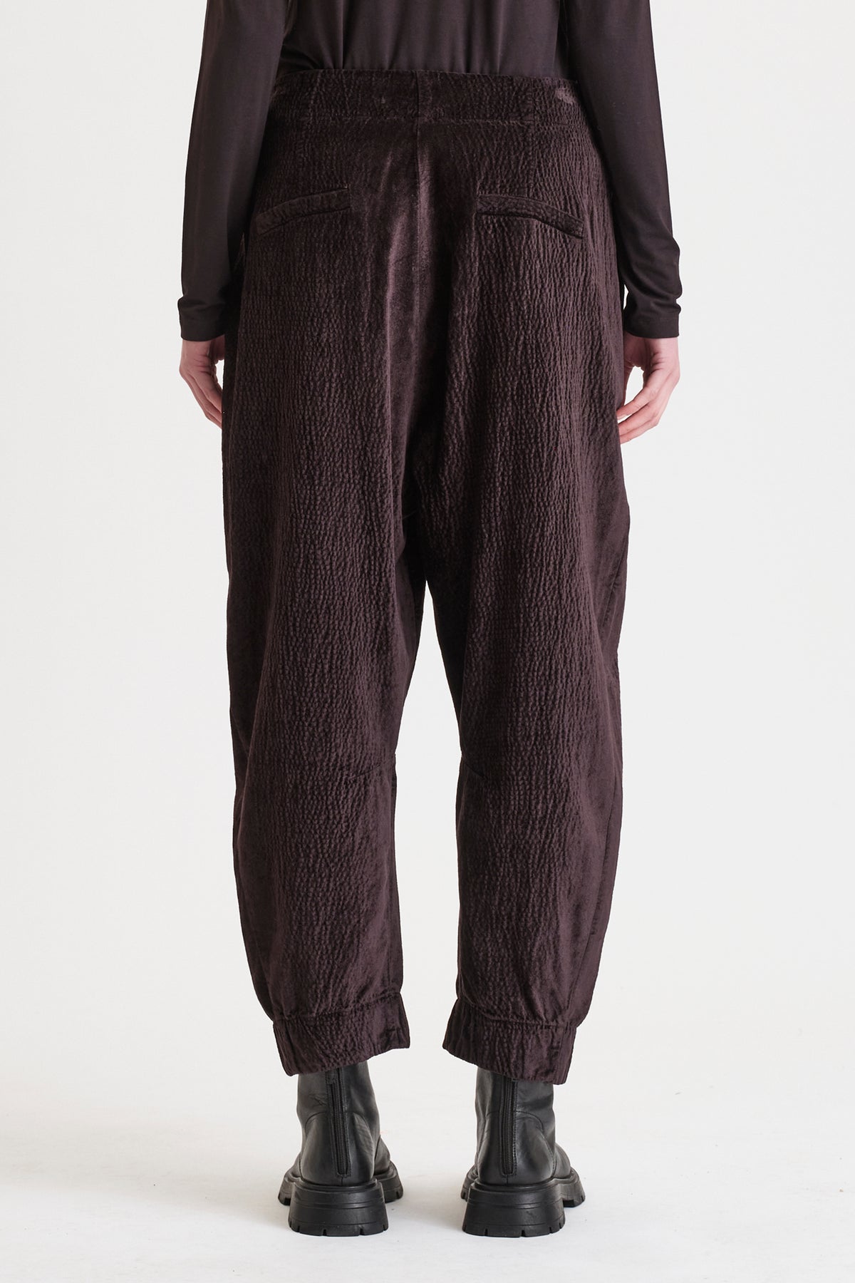 TRANSIT LOW CROTCH TROUSERS IN EMBOSSED VELOUR