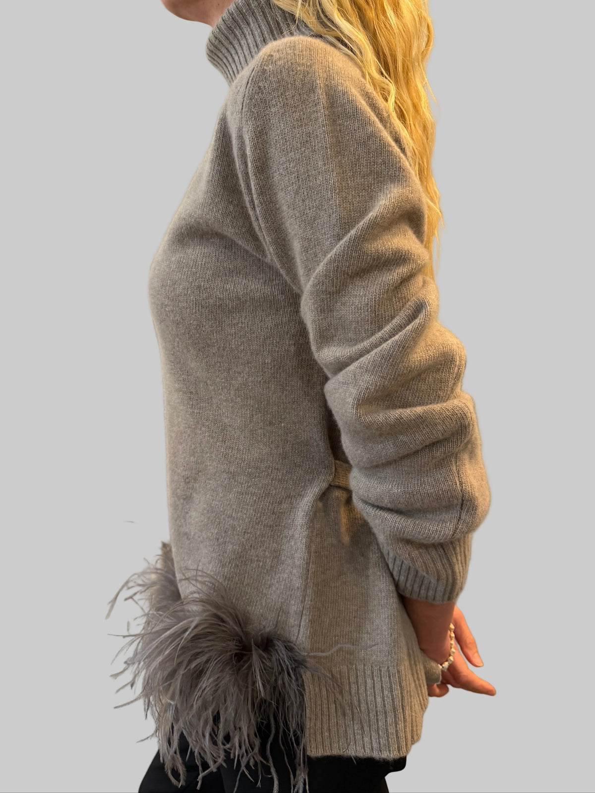 PAROSH LESTAT ROLLNECK SWEATER WITH FEATHERS