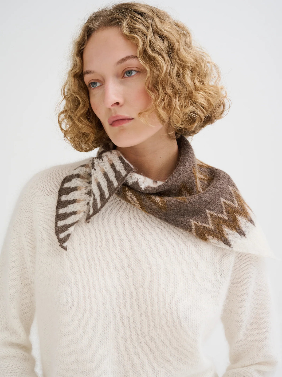ROBERTO COLLINA NORDIC JACQUARD BANDANA