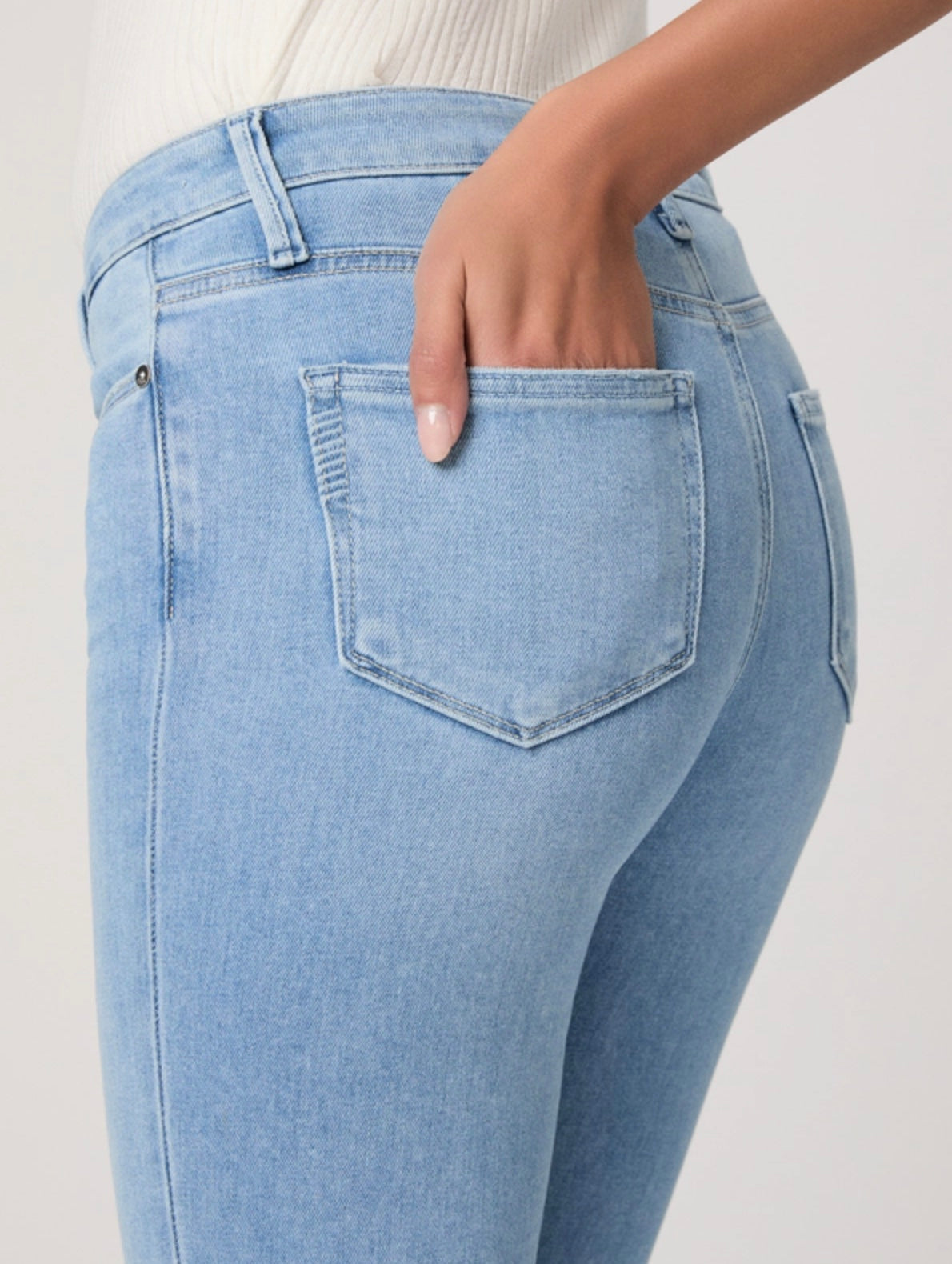 Paige Cindy Seamed Beltloops Jeans