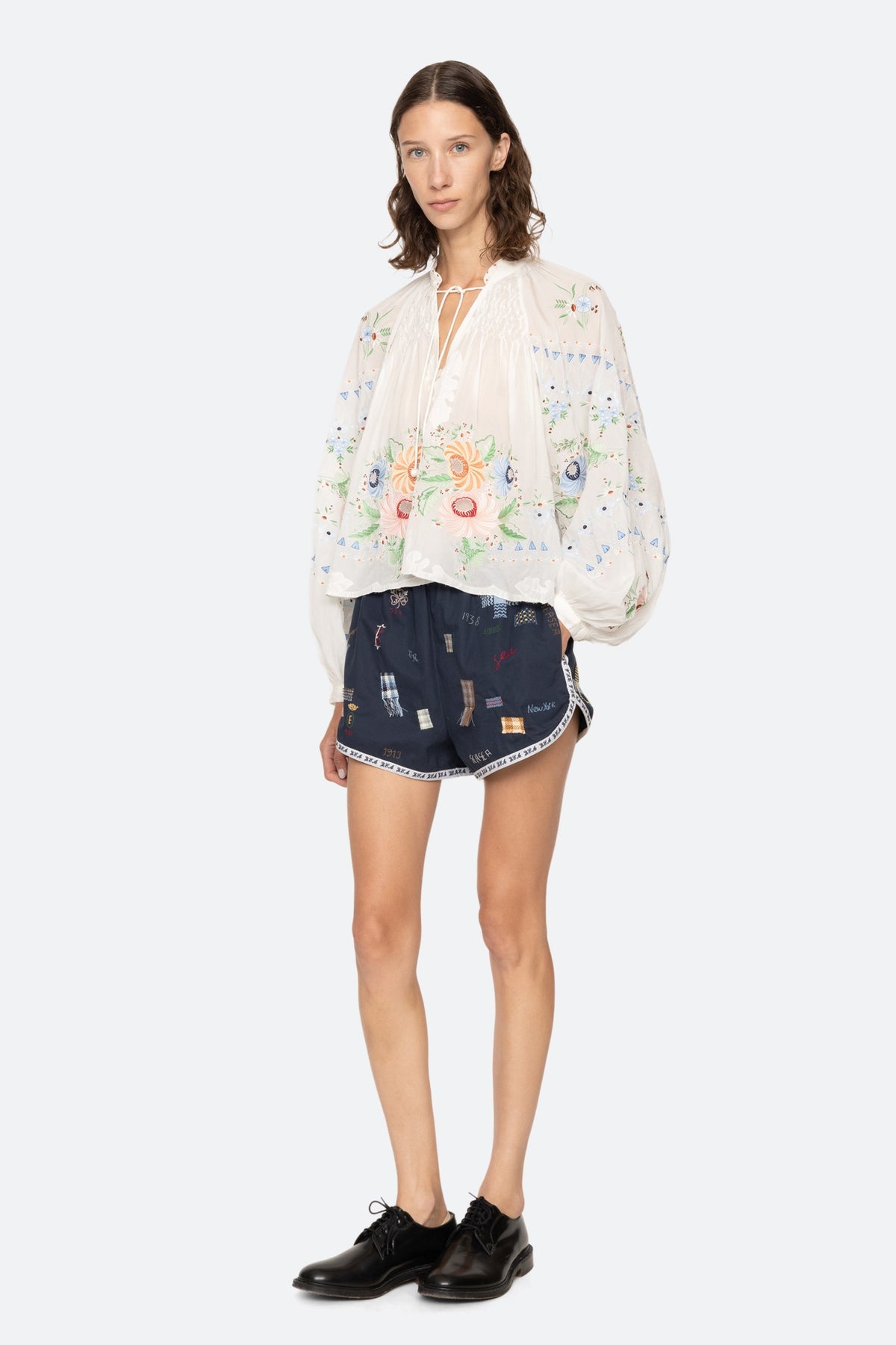 SERAFINA EMBROIDERY L/SLV BLOUSE (D2)