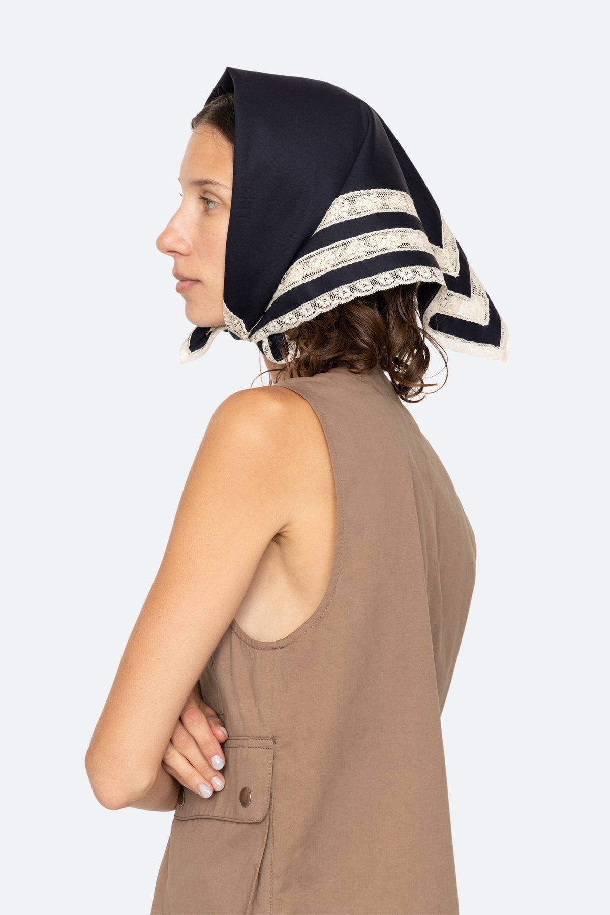 ETHEL SOLID HANDKERCHIEF (D1)