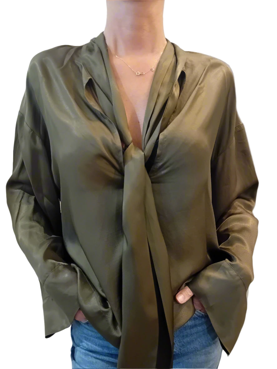 Nude L/S Shirt with Necktie