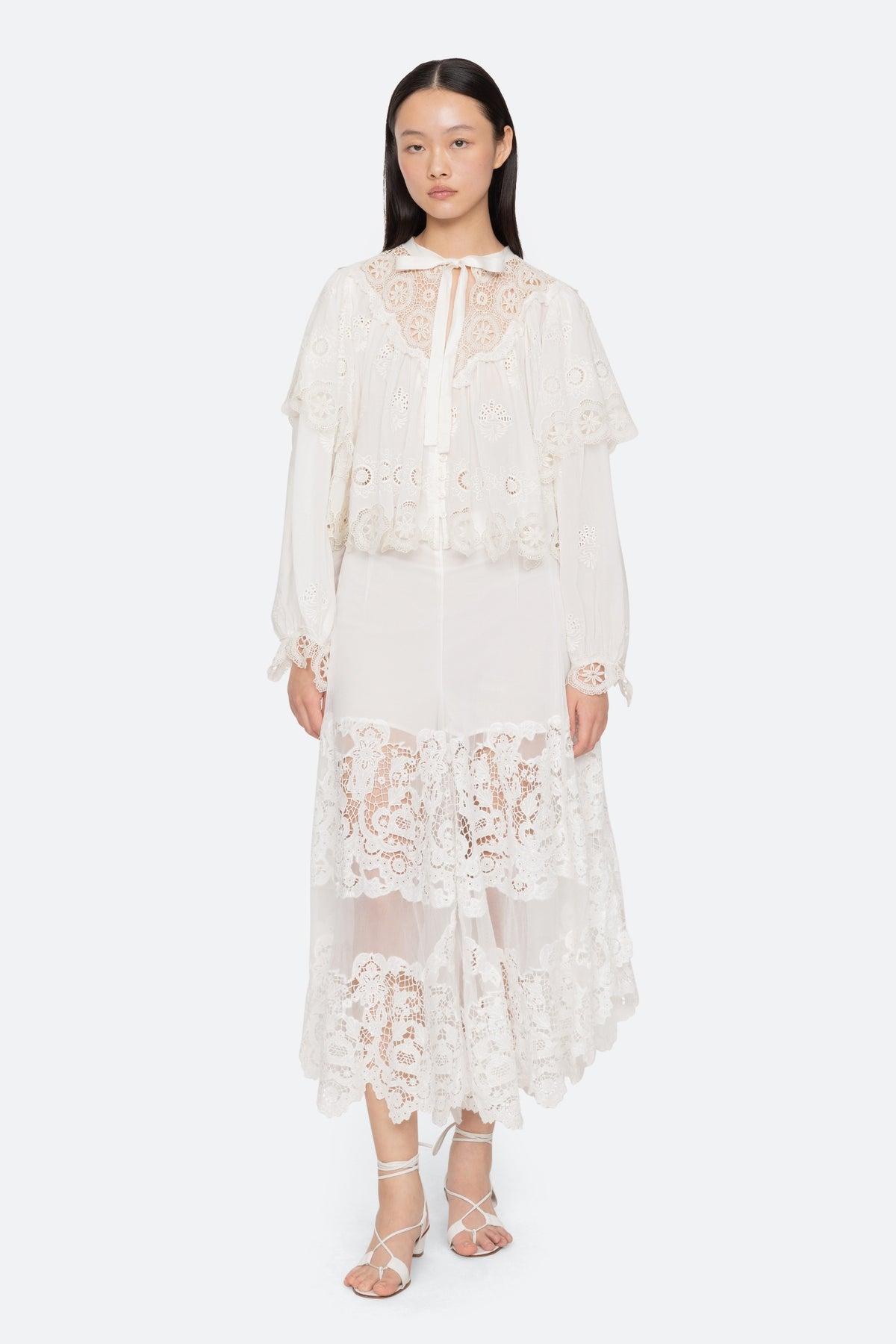 SOFIA EMBROIDERY L/SLV TOP (D1)