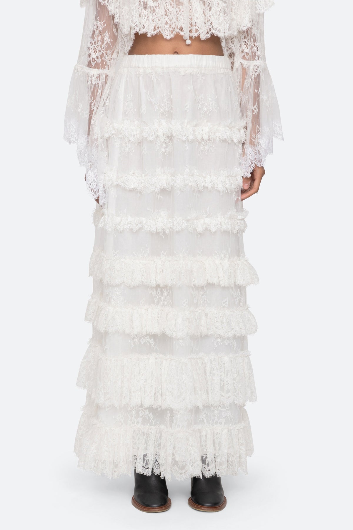 HOLDEN LACE SKIRT (D2)