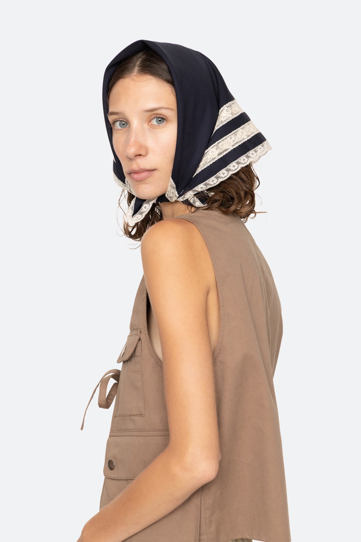 ETHEL SOLID HANDKERCHIEF (D1)