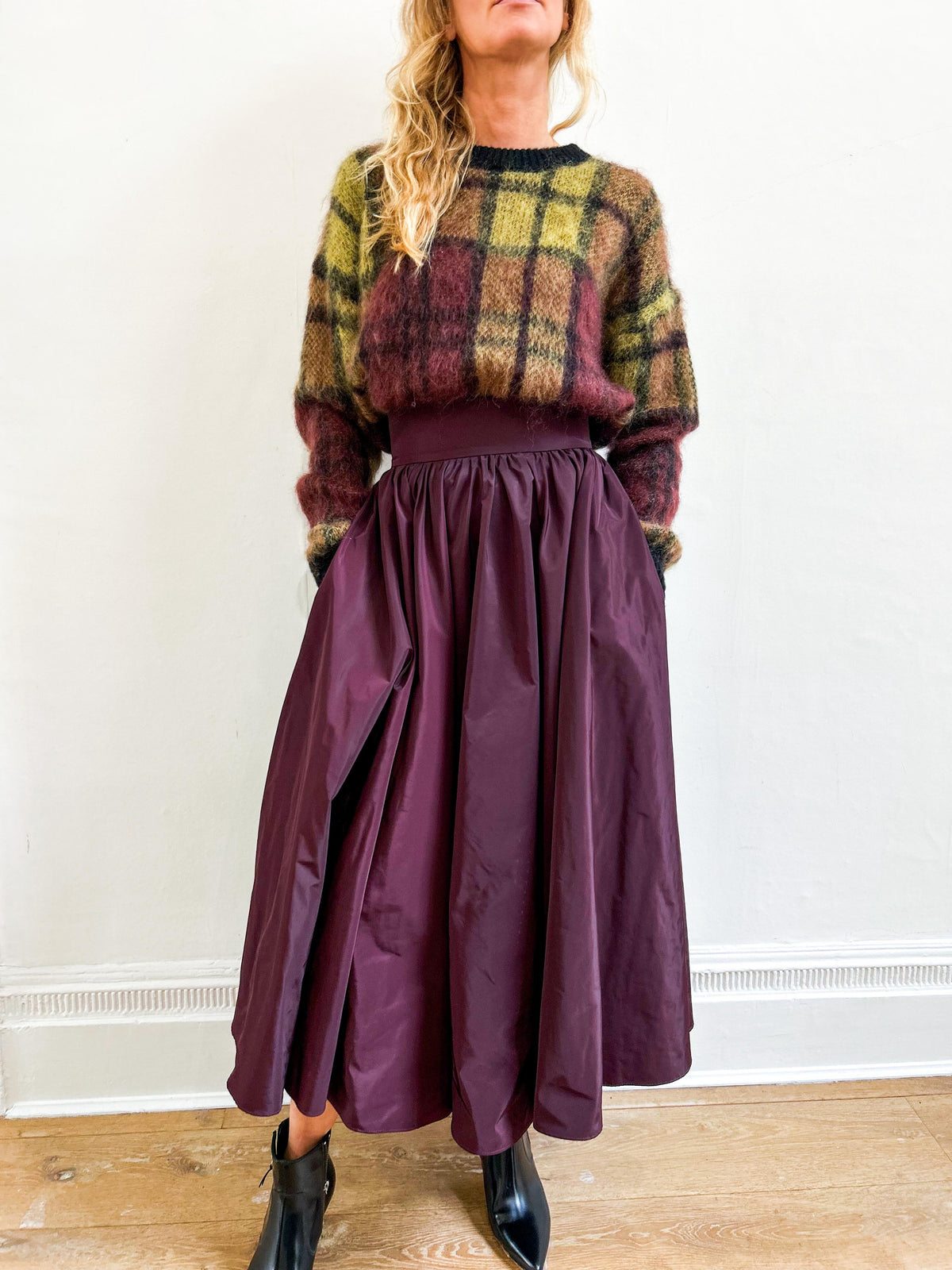 Square taffeta skirt burgundy