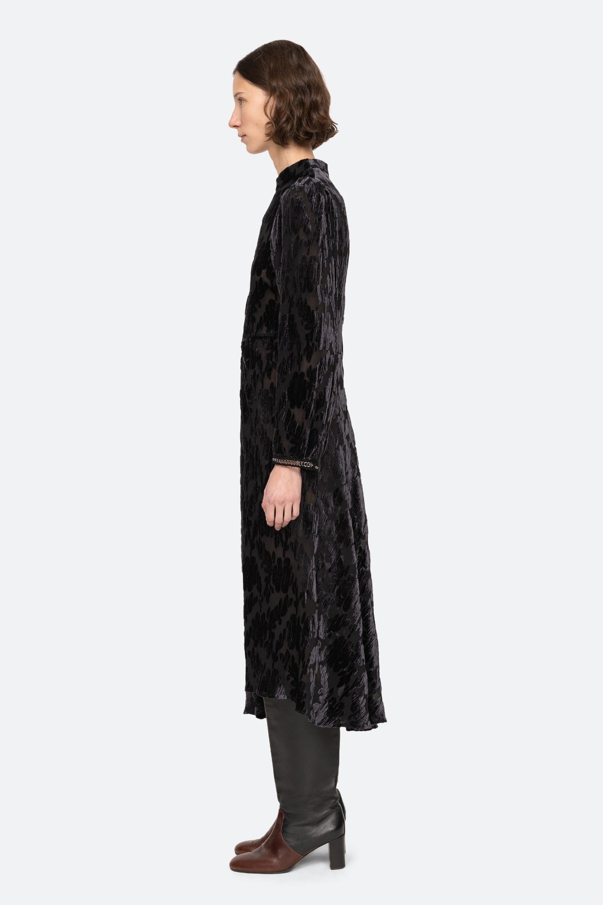 REGINE BURNOUT L/SLV MIDI DRESS (D2)
