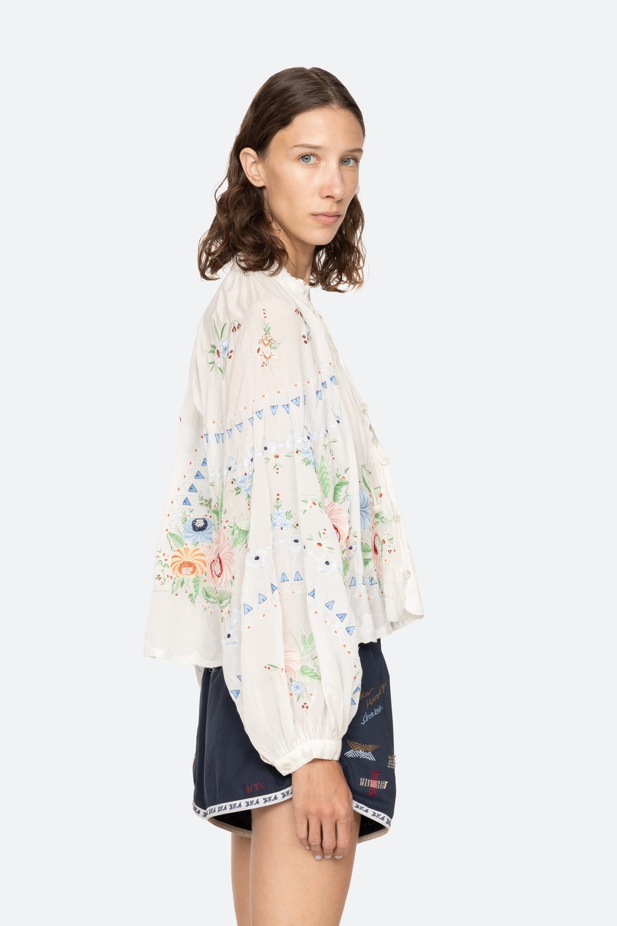 SERAFINA EMBROIDERY L/SLV BLOUSE (D2)