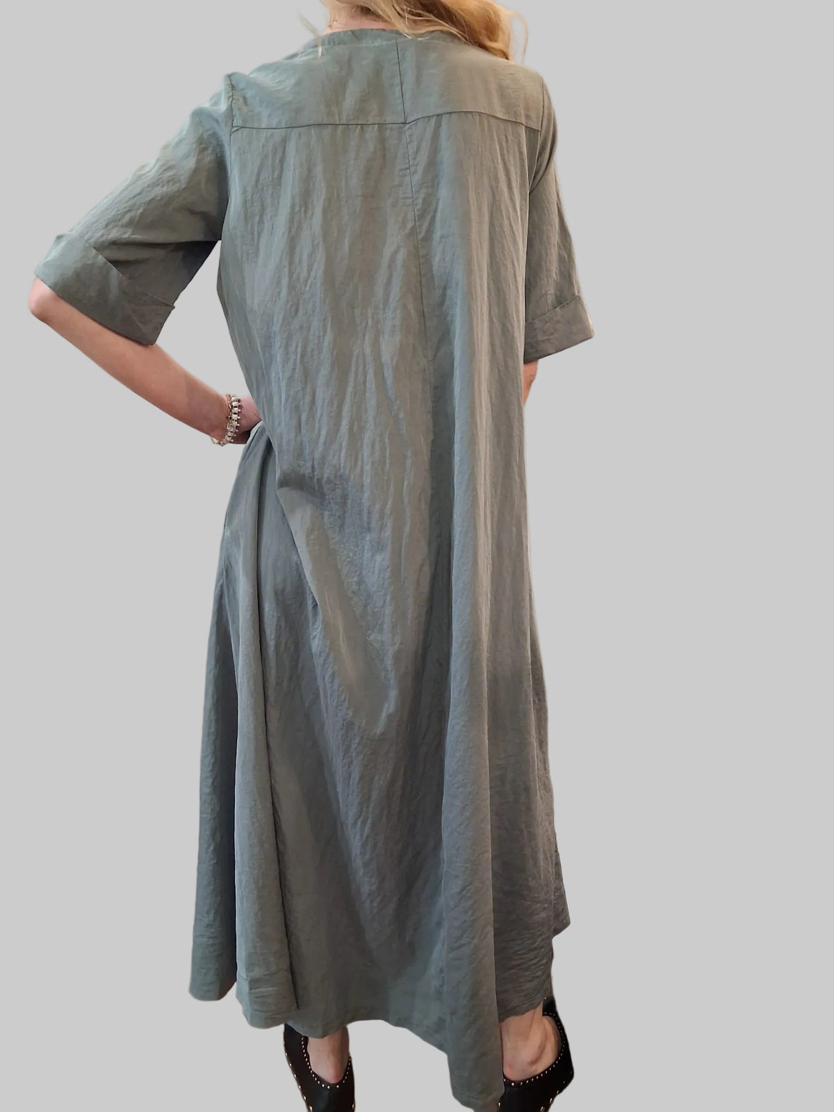Transit Long flared dress with elbow-length sleeves in silk blend