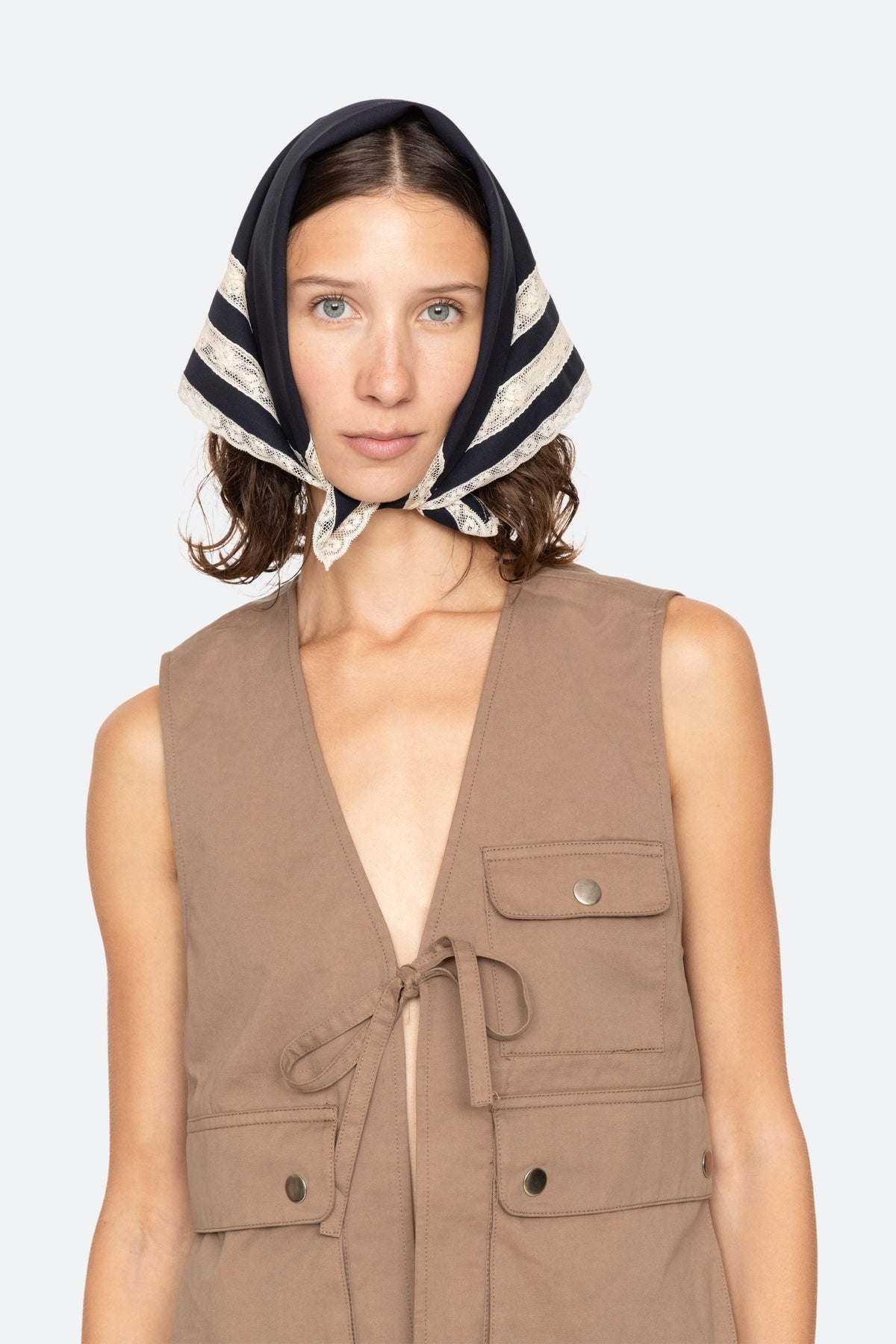 ETHEL SOLID HANDKERCHIEF (D1)