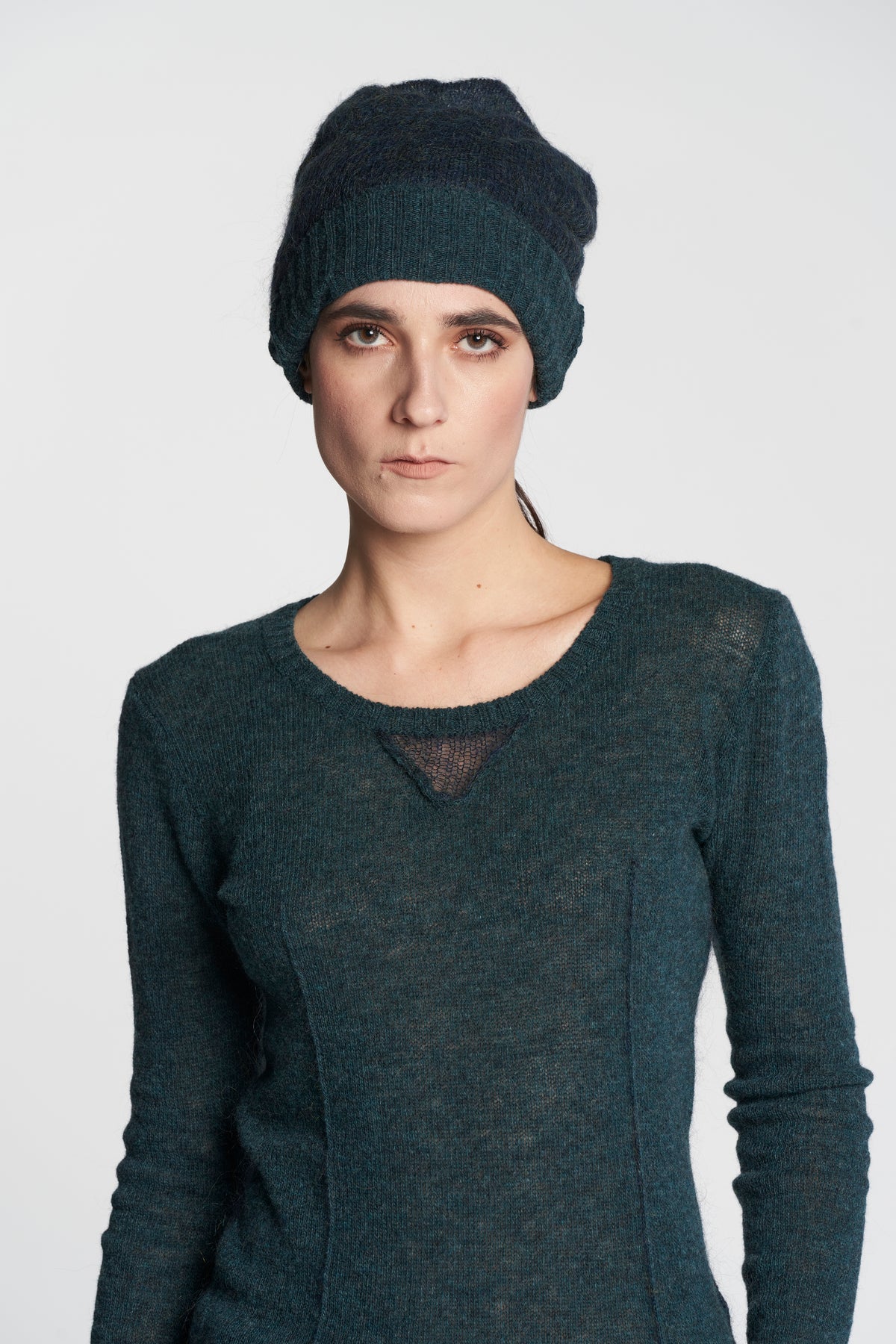 MASNADA KNIT BEANIE