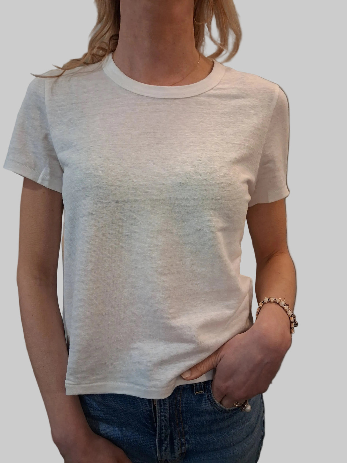 Universel Crewneck Tee