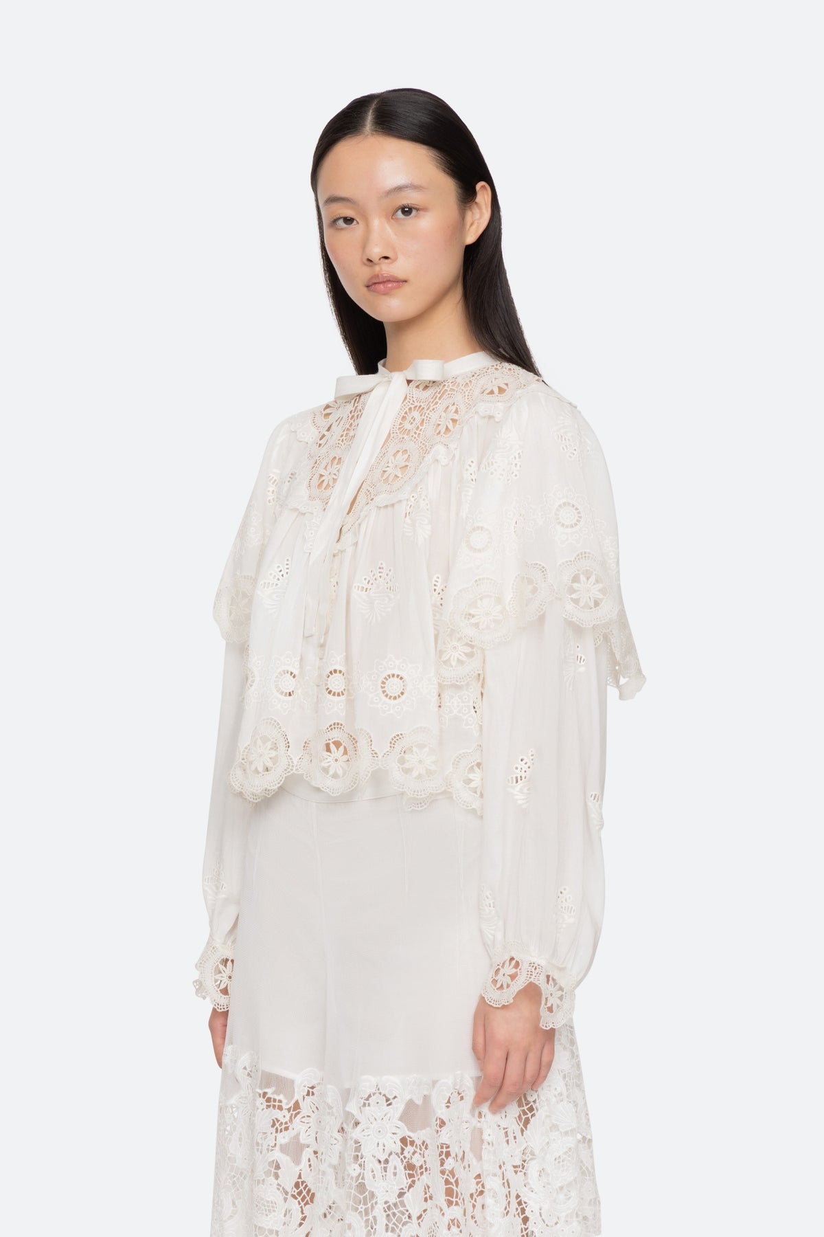 SOFIA EMBROIDERY L/SLV TOP (D1)