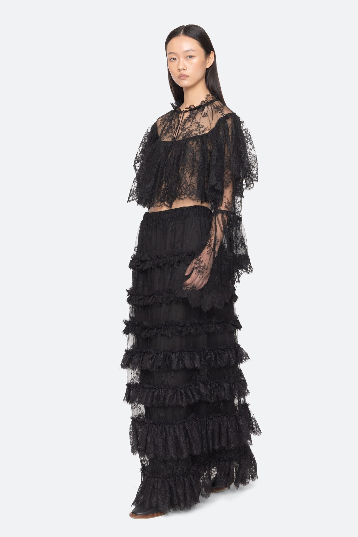 HOLDEN LACE SKIRT (D2)