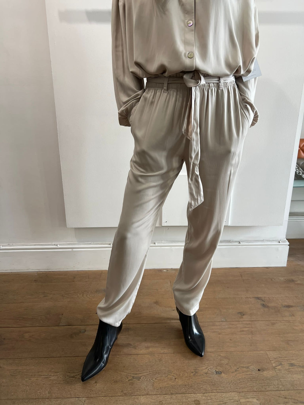 Pantalon ceinturé Bella Dahl