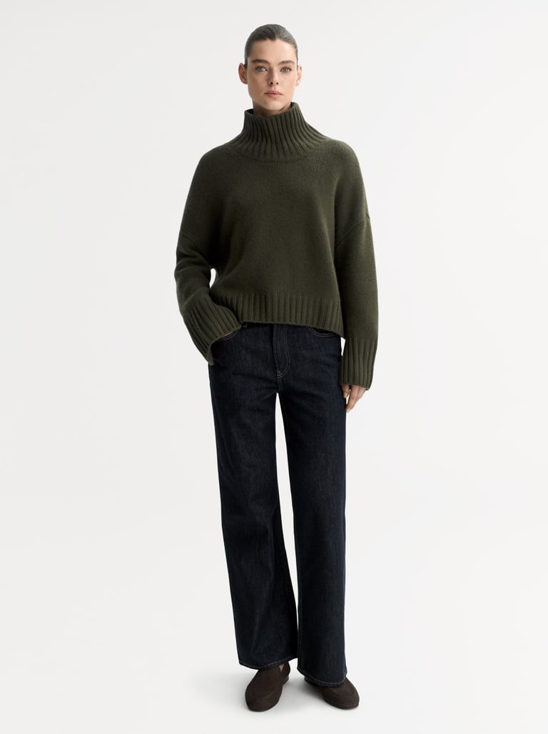 Soft Goat Girlfriend Turtleneck