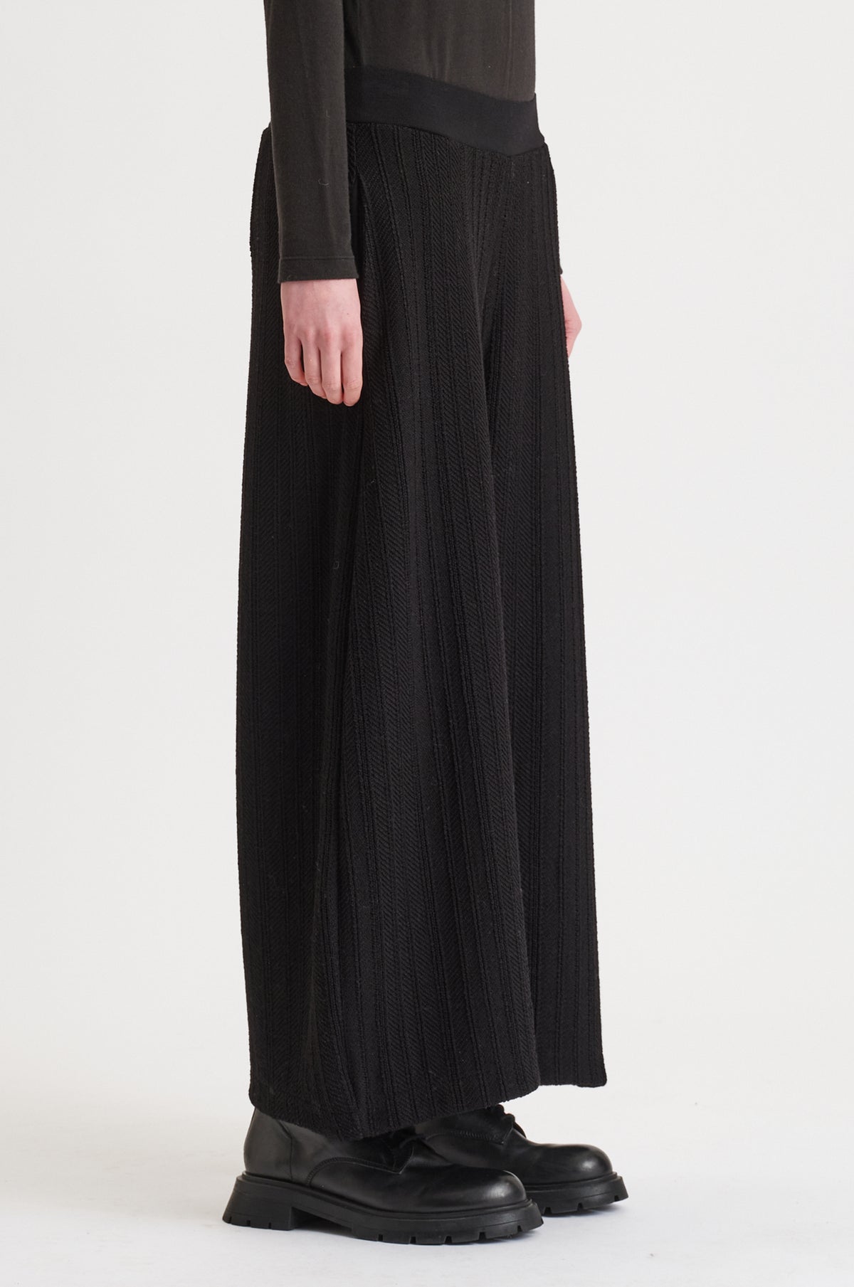 TRANSIT LOW-CROTCH TROUSERS IN CHEVRON WOOL WITH KNITTED WAISTBAND