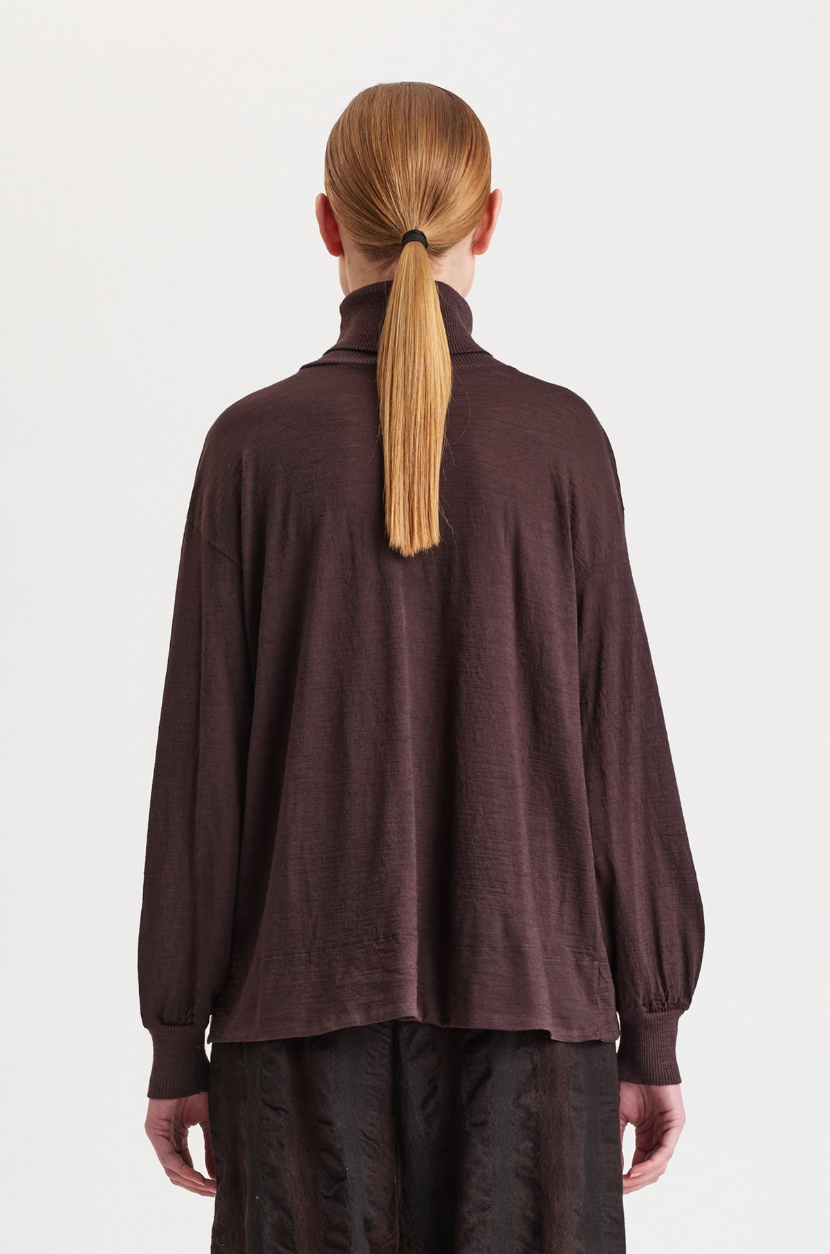 TRANSIT WIDE-FIT RIBBED TURTLE-NECK T-SHIRT IN WOOL JERSEY