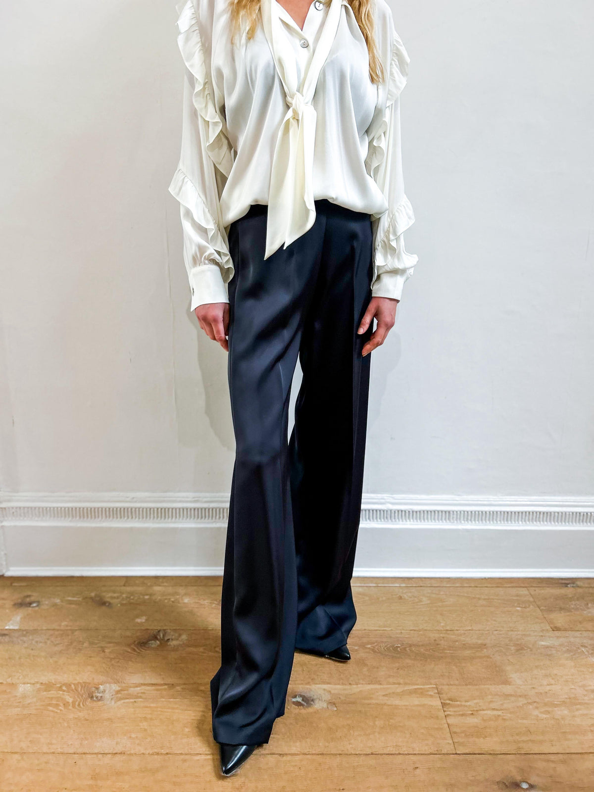 Square Satin pant in Midnight Black