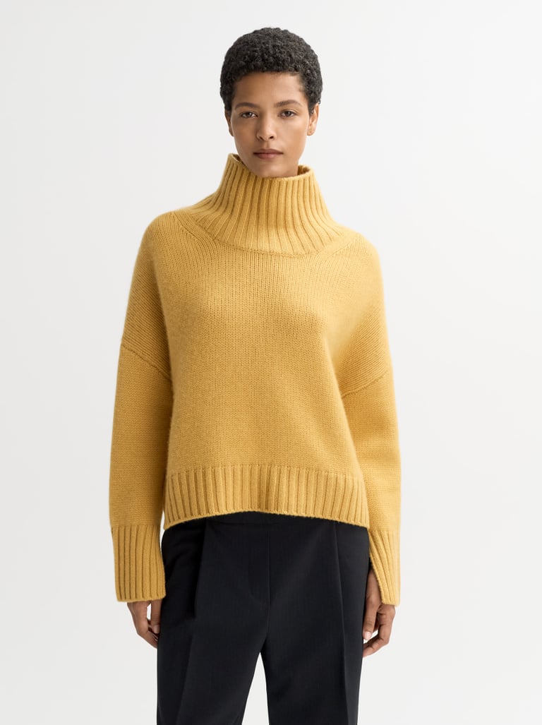 Soft Goat Girlfriend Turtleneck