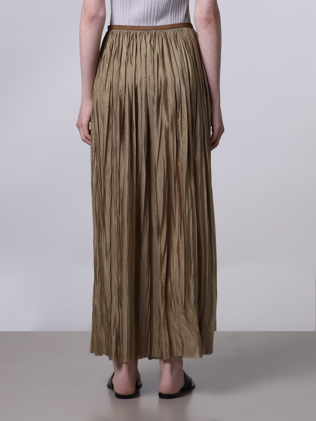 Roberto Collina Plissé long skirt
