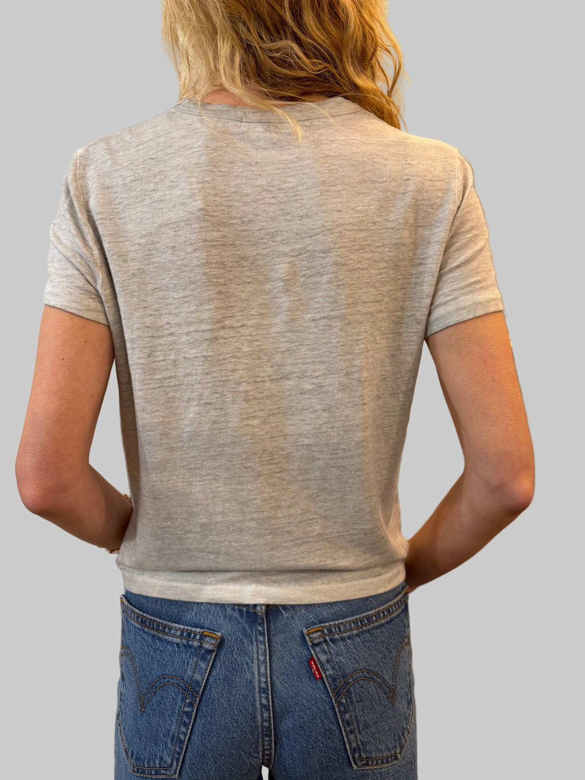 Universel Crewneck Tee