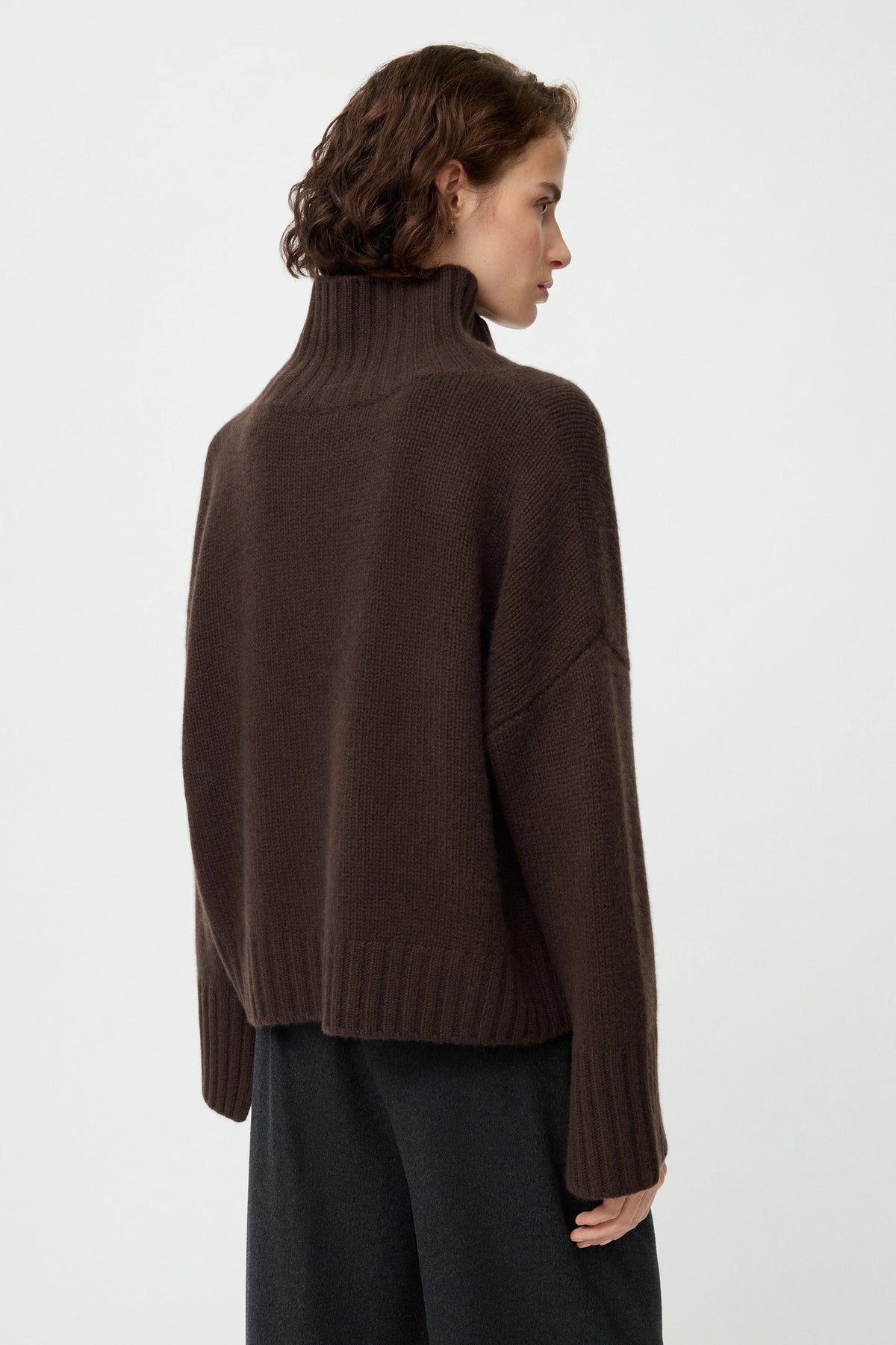 Soft Goat Girlfriend Turtleneck