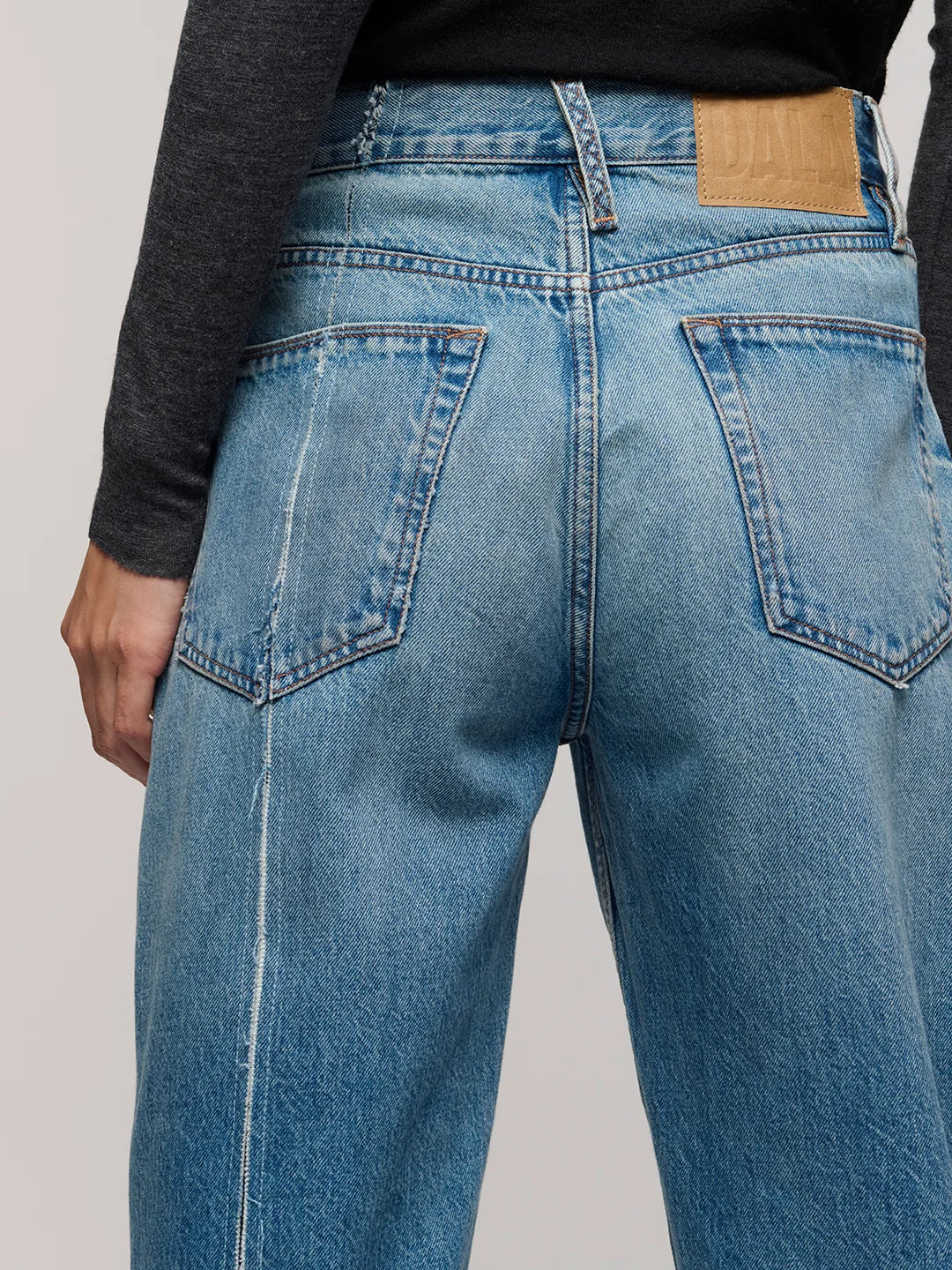 DALA ALLEY LINEAR REPAIR JEANS