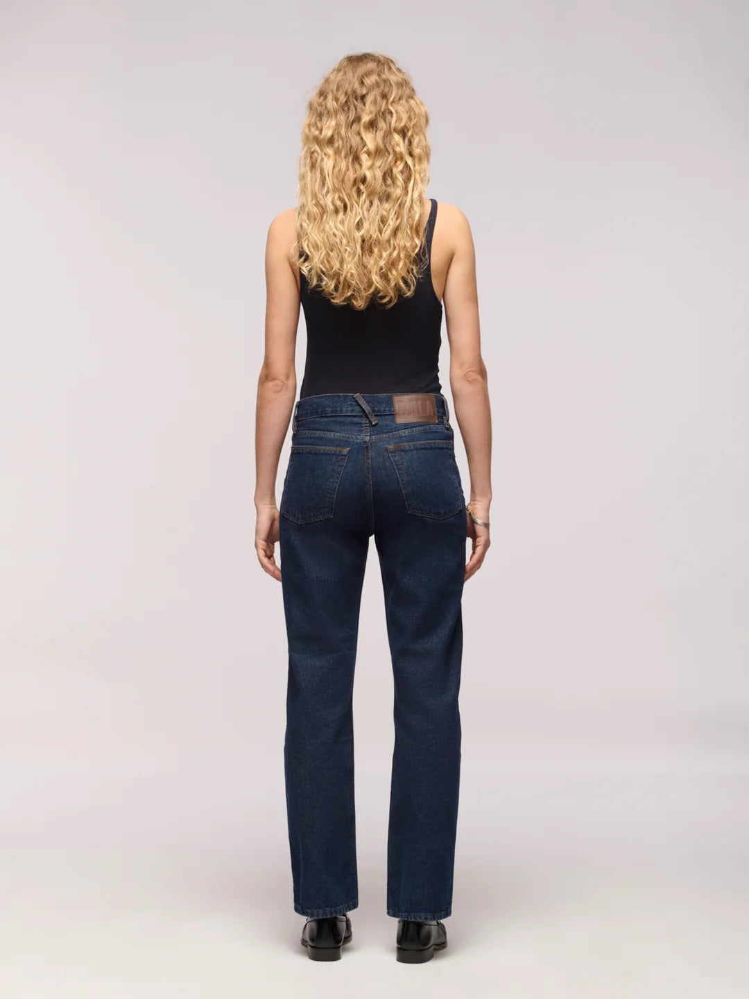 DALA CALLA STRAIGHT ANKLE JEANS