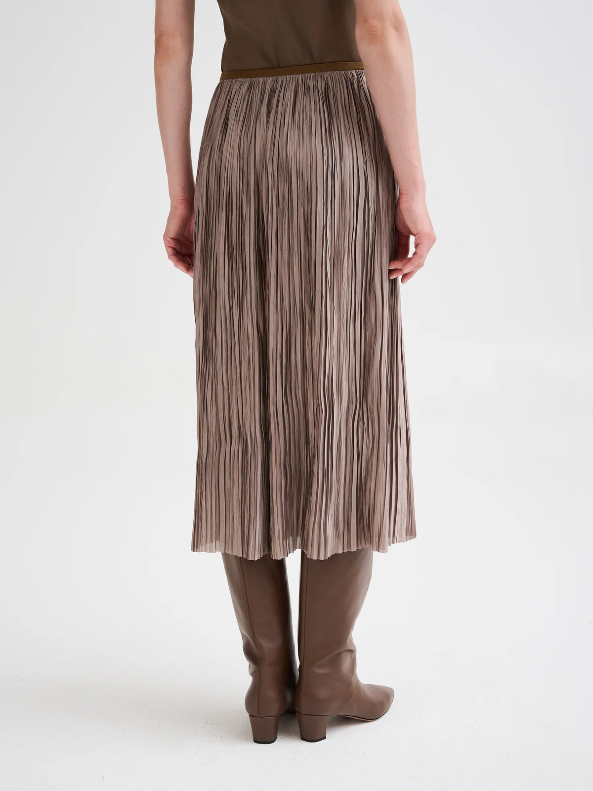 ROBERTO COLLINA PLEATED MIDI SKIRT