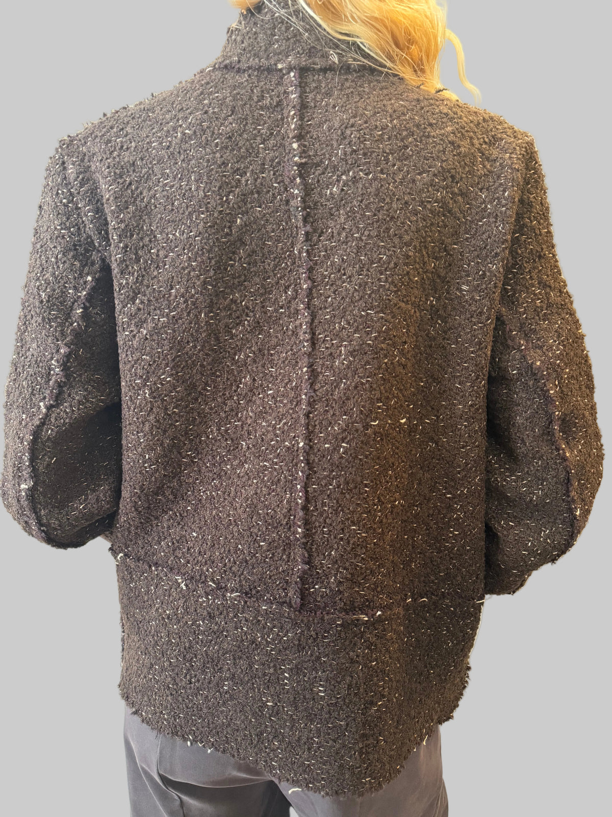 TRANSIT SALT-AND-PEPPER EFFECT BOUCLÉ WOOL KNIT JACKET WITH RAW EDGES