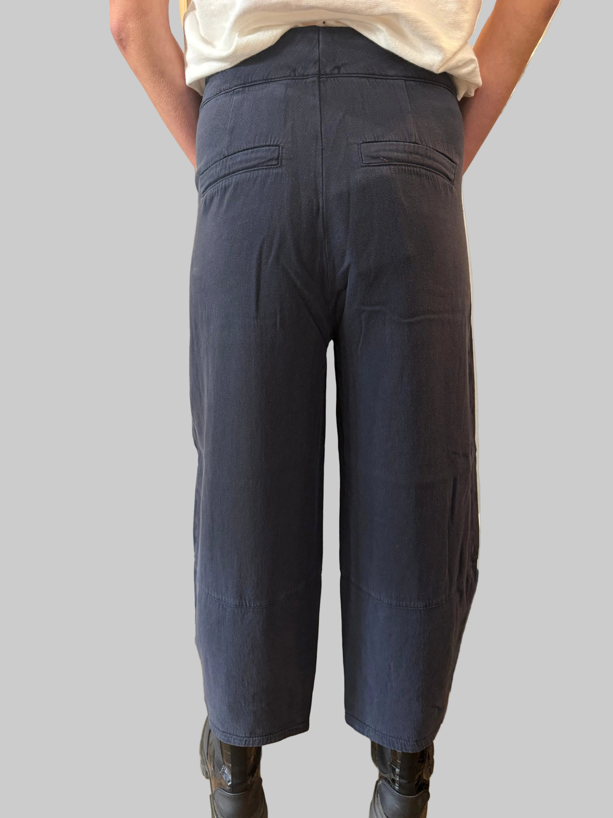 TRANSIT LOW-CROTCH TROUSERS IN TENCEL AND STRETCH COTTON