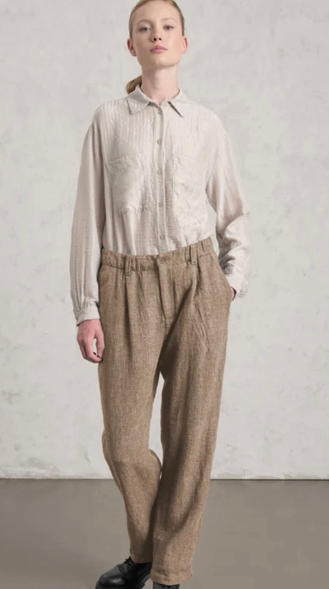 TRANSIT COMFORT FIT TROUSERS IN A COTTON, LINEN AND WOOL BLEND WITH ELASTIC WAISTBAND