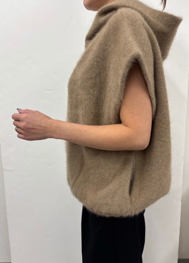 CT PLAGE SLEEVELESS HOOD CARDIGAN