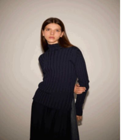 NUDE RIBBED T-NECK KNIT