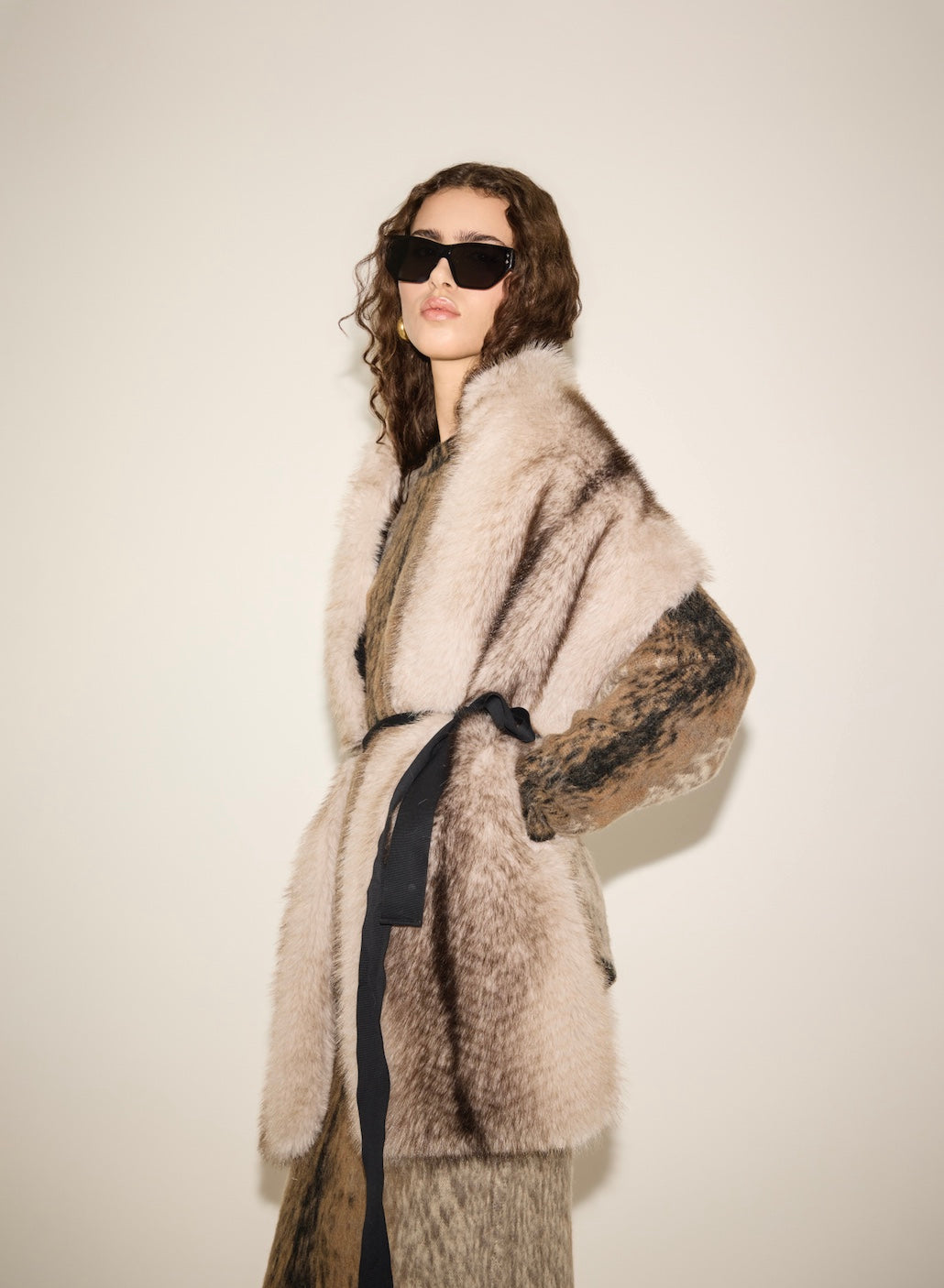 NUDE FAUX FUR FOX STOLE