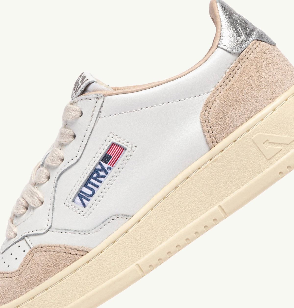 AUTRY MEDALIST LOW WOM LS74 LEATHER/SUEDE WHITE/SILVER