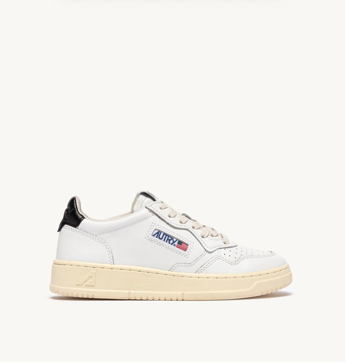 AUTRY MEDALIST LOW WOM LL22 LEATHER/LEATHER WHITE/BLACK