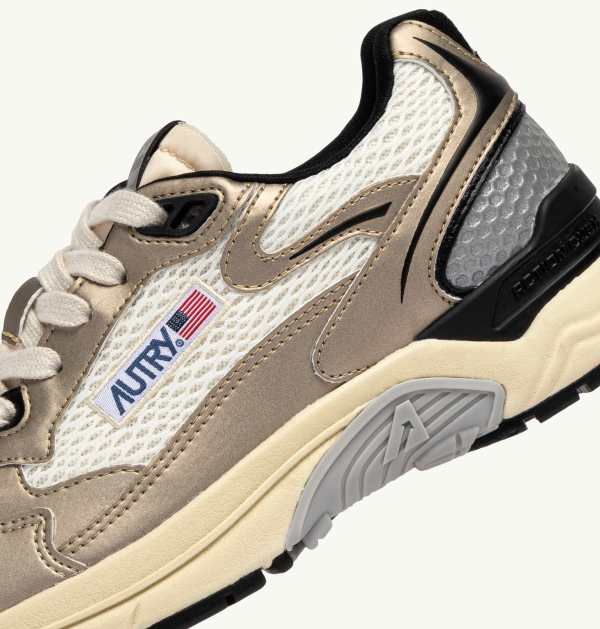 AUTRY HYPERWAY LOW WOM MV12 MESH/MIRROR PLATINUM/WHISPER WHITE/BLACK