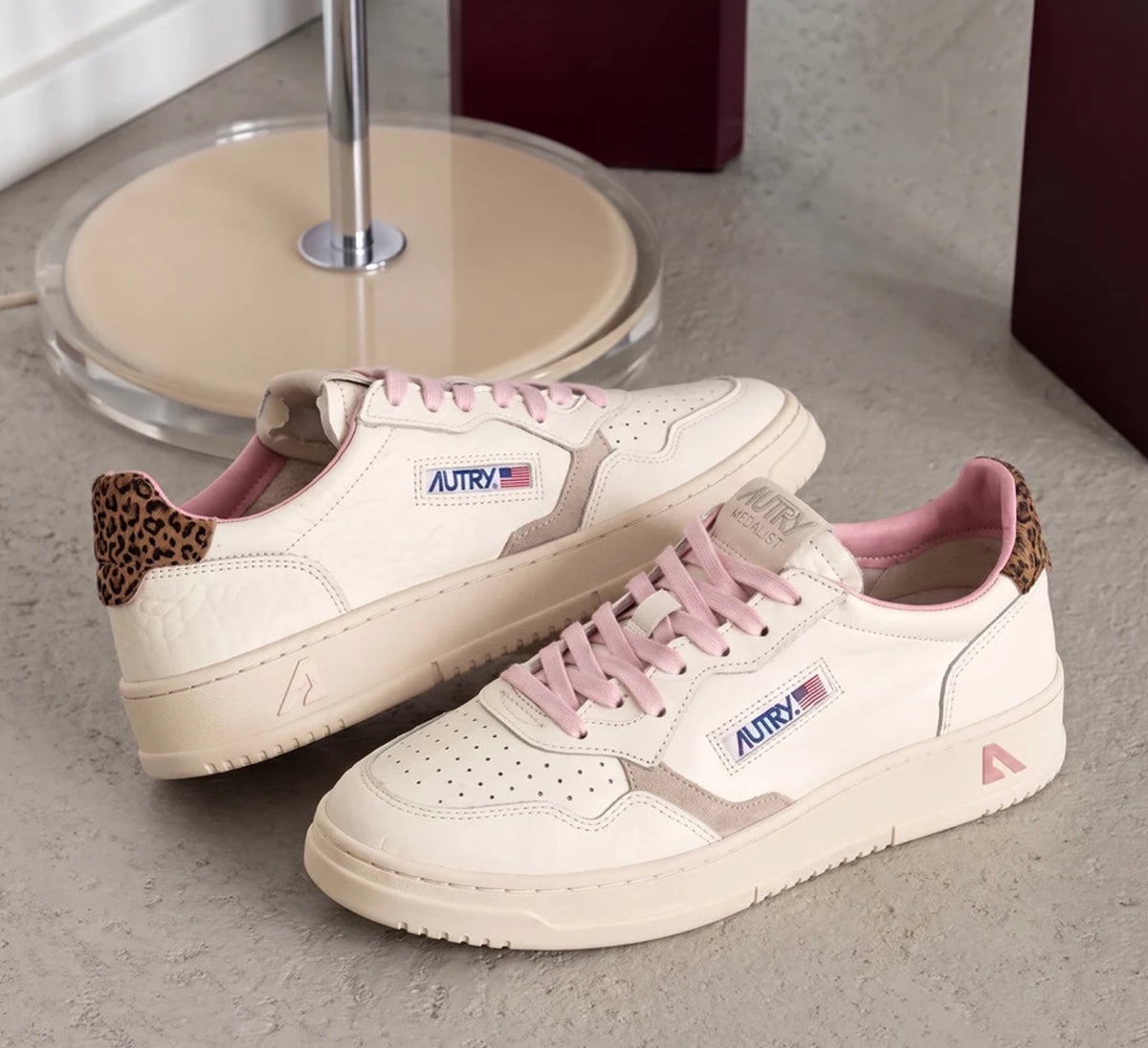 AUTRY MEDALIST LOW WOM NZ01 NABUCK/ELEPHANT/LEOPARD PRINT SUEDE/SAND