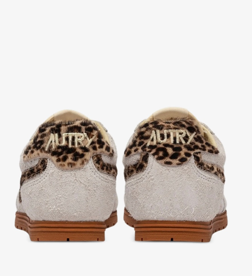 AUTRY WINDSPIN LOW WOM YE01 SUEDE/PONY WHITE/LEO