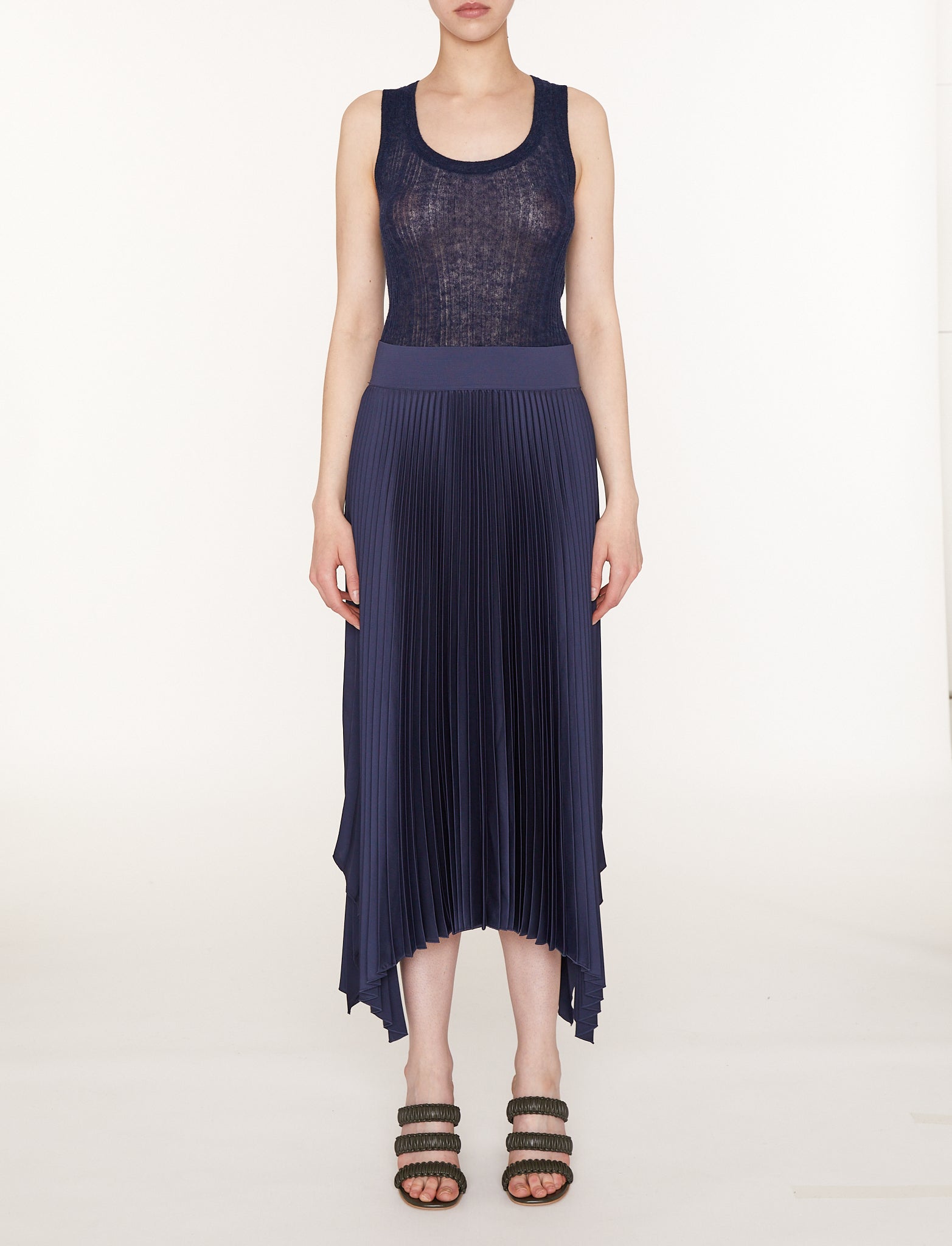 Ade-Skirt-Knit Weave Plisse