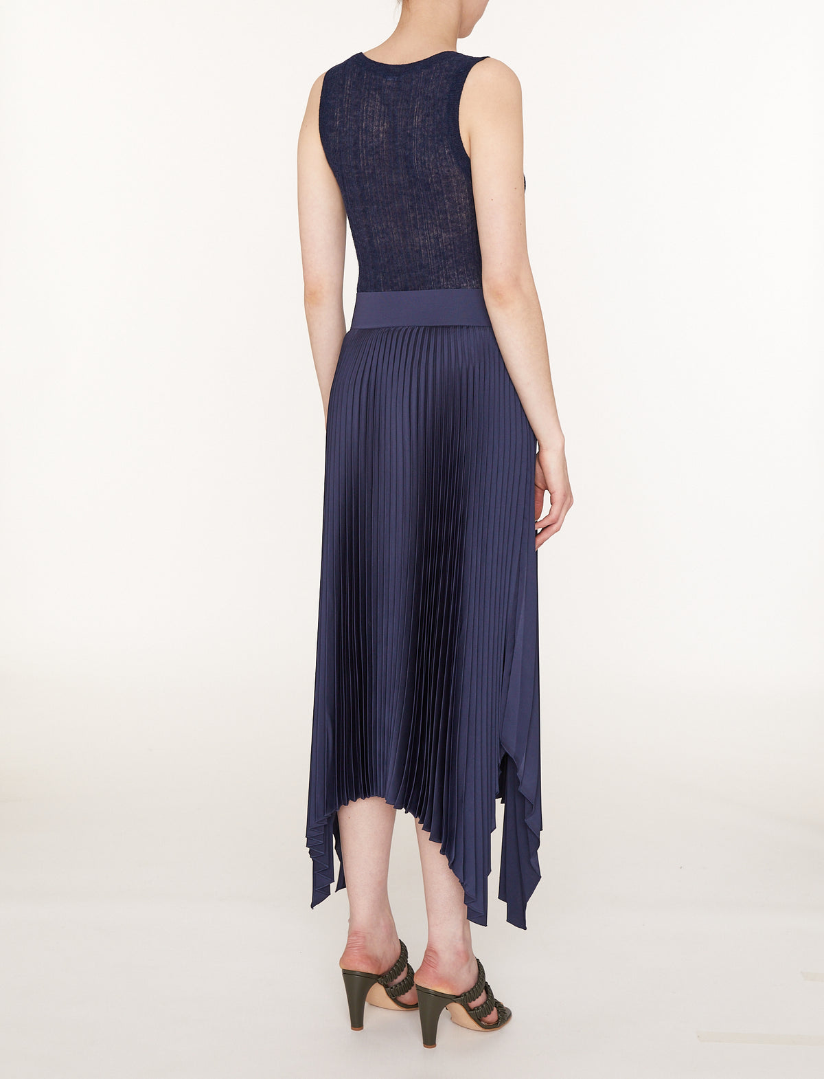 Ade-Skirt-Knit Weave Plisse