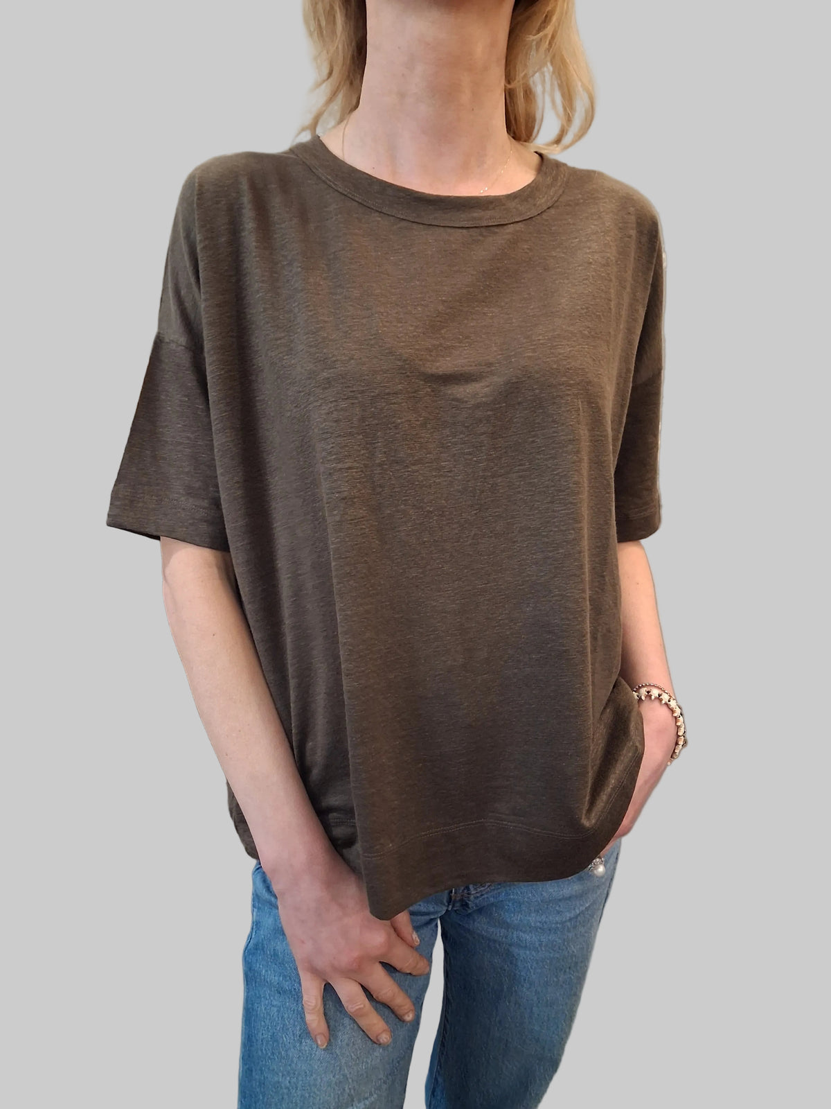 Universel Unisex Tee