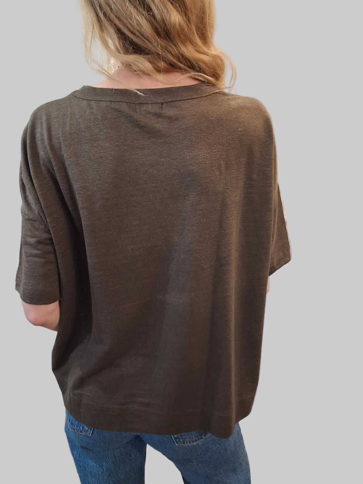 Universel Unisex Tee