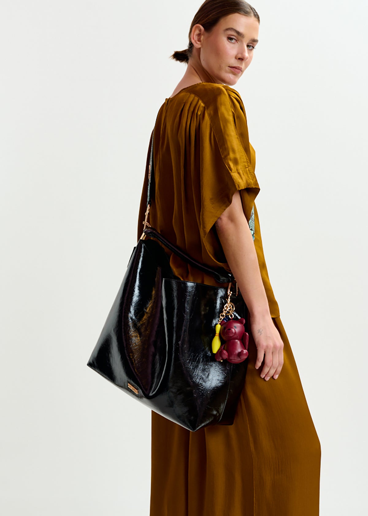 Ihurley shiny shopper bag
